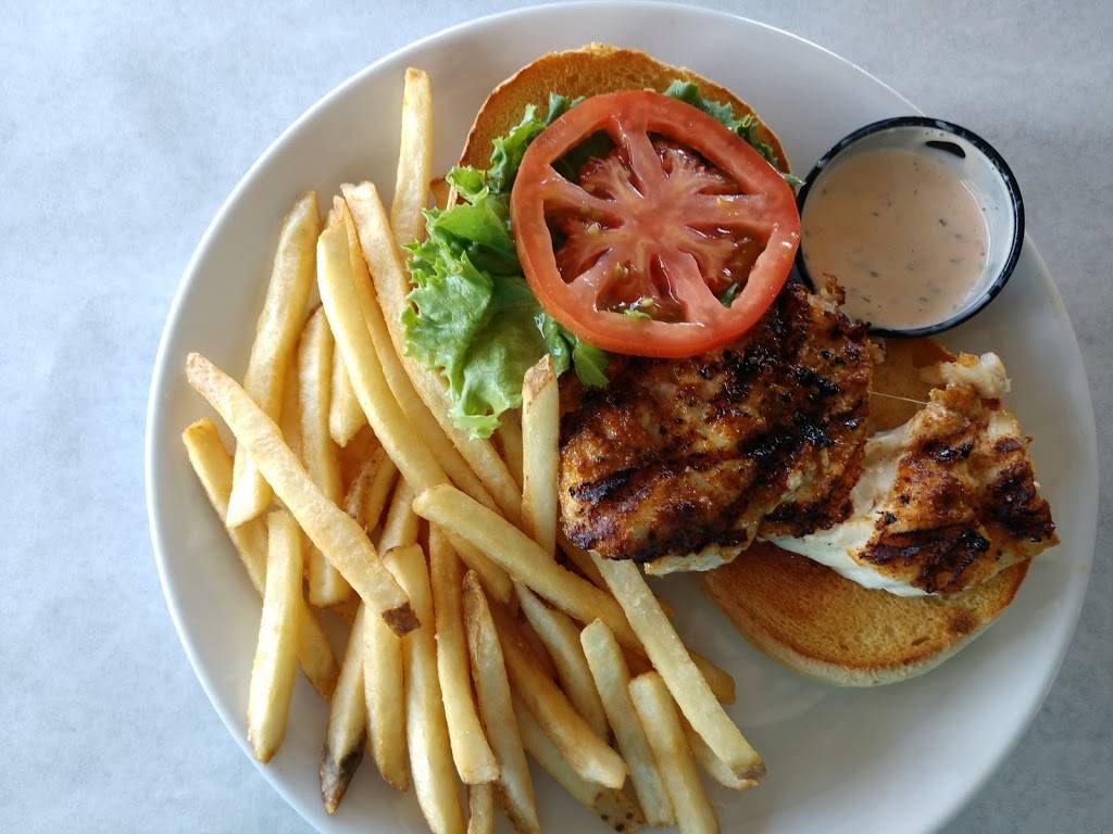 Dry Dock Waterfront Grill | restaurant | 412 Gulf of Mexico Dr, Longboat Key, FL 34228, USA | 9413830102 OR +1 941-383-0102