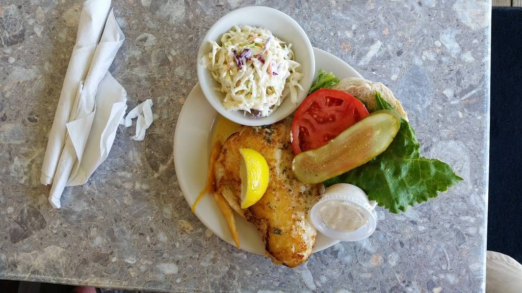 Rod and Reel Pier | restaurant | 875 N Shore Dr, Anna Maria, FL 34216, USA | 9417781885 OR +1 941-778-1885