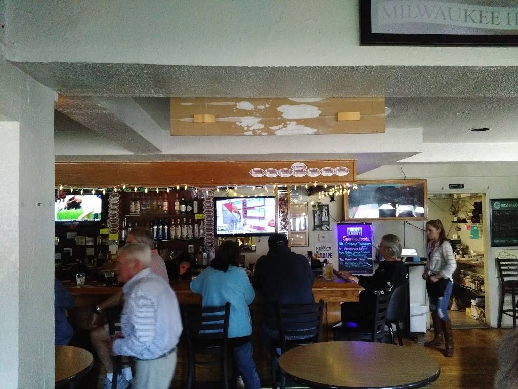 Spankys Hideaway | restaurant | 5208 W County Line Rd, Mequon, WI 53092, USA | 2622423677 OR +1 262-242-3677