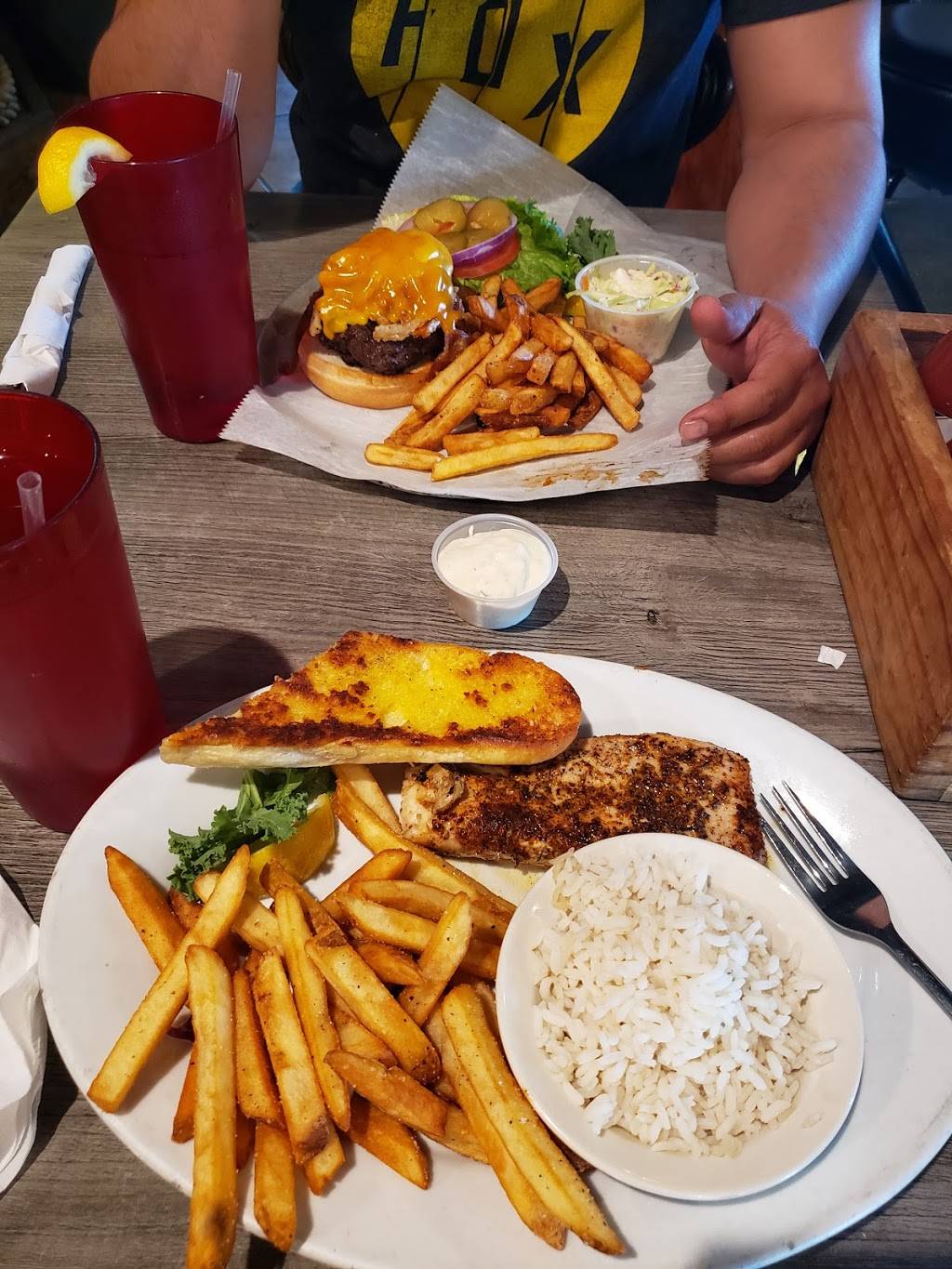 Fish On Fire | restaurant | 7937 Daetwyler Dr, Orlando, FL 32812, USA | 4078126881 OR +1 407-812-6881