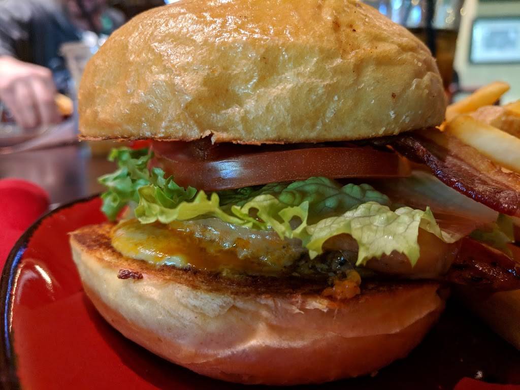 Jakes American Bar | restaurant | 6300 Hollywood Way, Orlando, FL 32819, USA | 4075033463 OR +1 407-503-3463