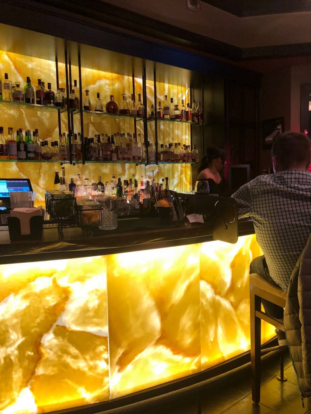 Daniel’s Broiler | night club | 10500 NE 8th St Unit BP2101, Bellevue, WA 98004, USA | 4254624662 OR +1 425-462-4662