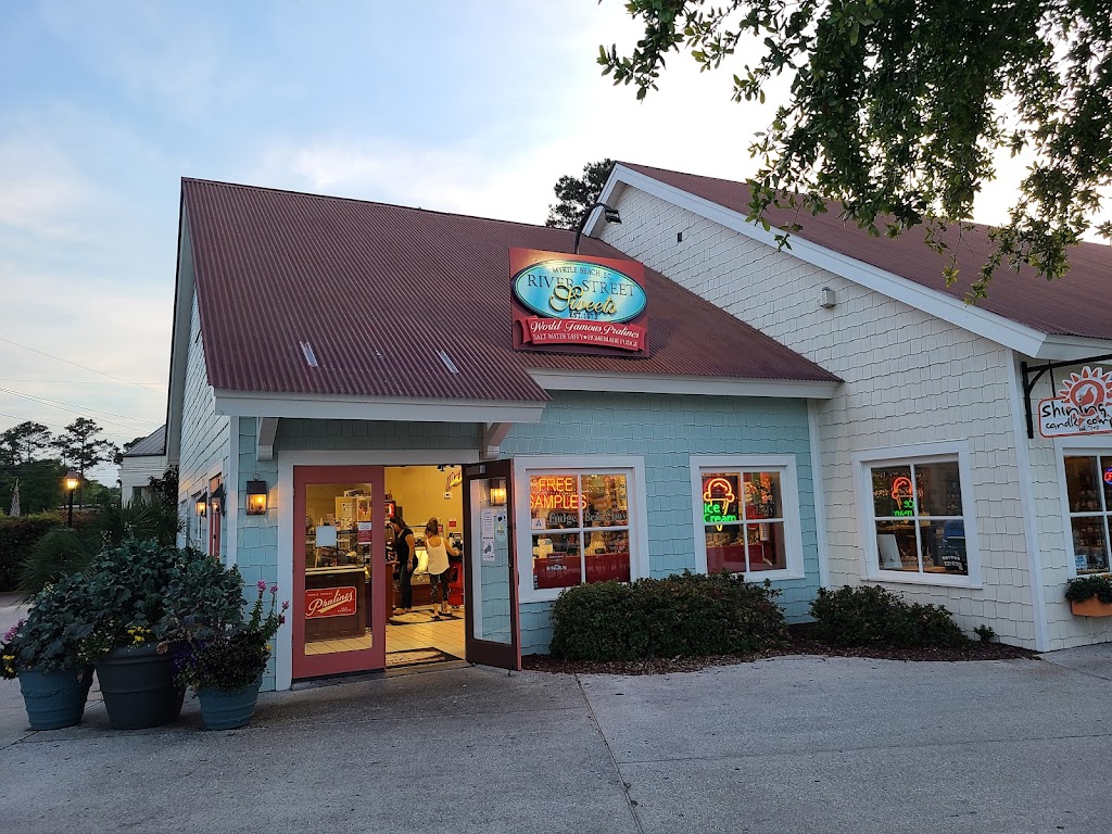 River Street Sweets | restaurant | 4912-A Hwy 17 S #4912-A, North Myrtle Beach, SC 29582, USA | 8433619545 OR +1 843-361-9545