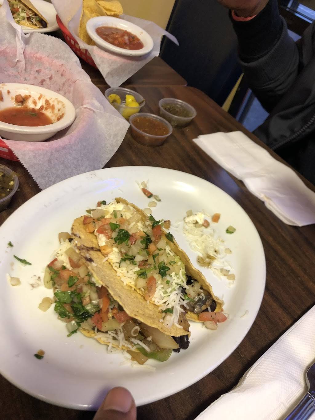 Taco Del Rey | restaurant | 330 SW 43rd St M, Renton, WA 98057, USA | 4252510100 OR +1 425-251-0100