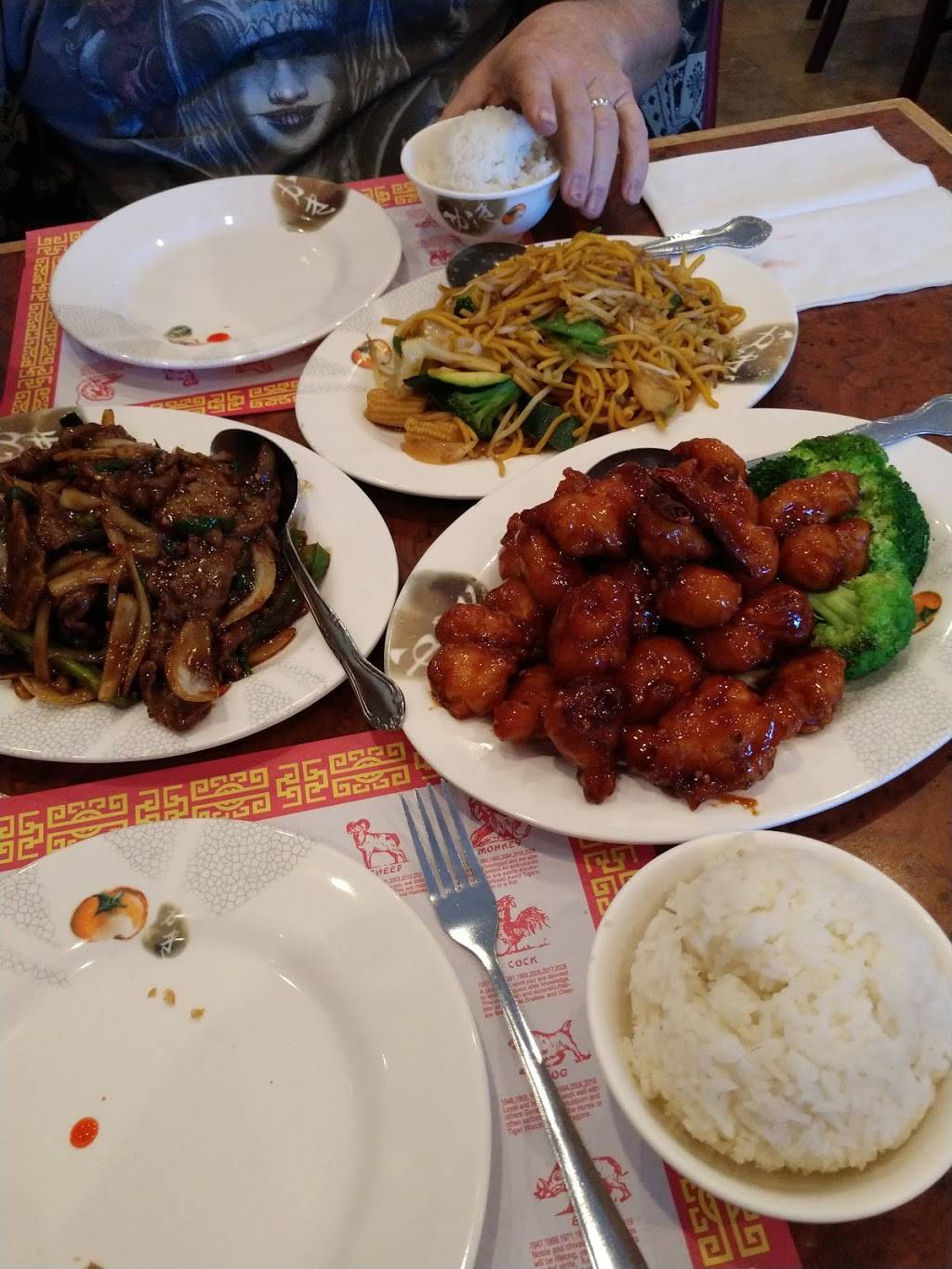 grand china | restaurant | 85 E Horizon Ridge Pkwy, Henderson, NV 89002, USA | 7023868883 OR +1 702-386-8883
