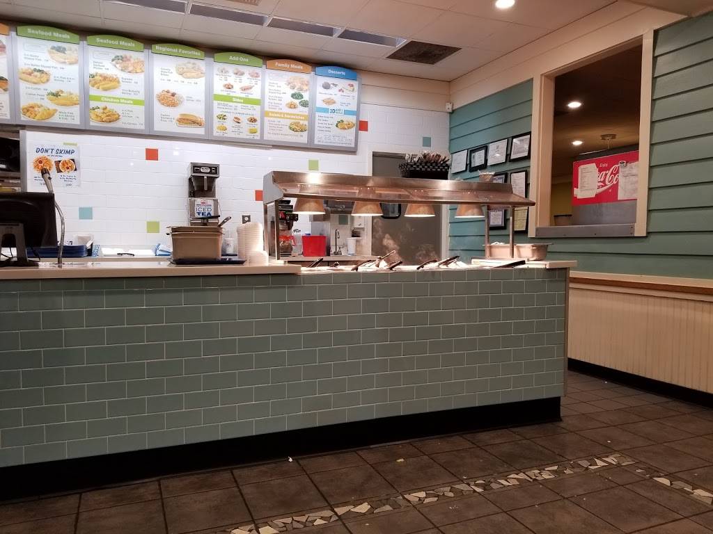 Captain Ds | restaurant | 1656 E Stone Dr, Kingsport, TN 37660, USA | 4232459471 OR +1 423-245-9471