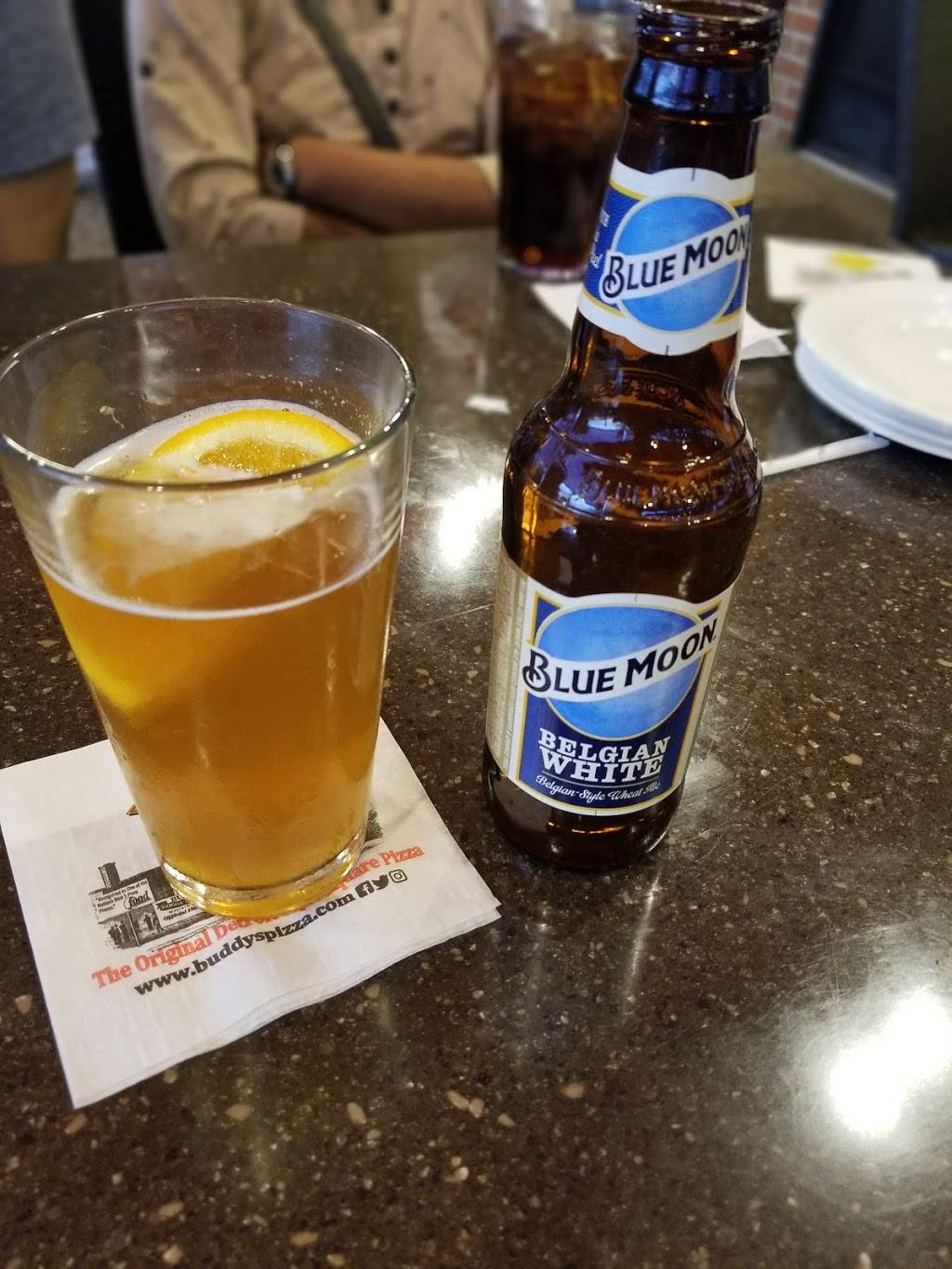 Buddys Pizza | restaurant | 31646 Northwestern Hwy, Farmington Hills, MI 48334, USA | 2488554600 OR +1 248-855-4600