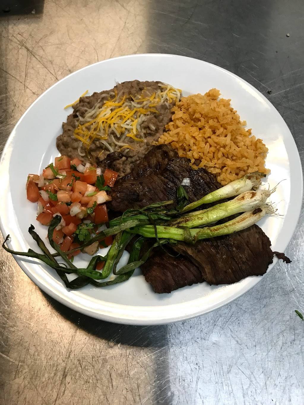 Dos hermanos cocina | restaurant | 26010 Pacific Hwy S #103, Kent, WA 98032, USA | 2539467672 OR +1 253-946-7672