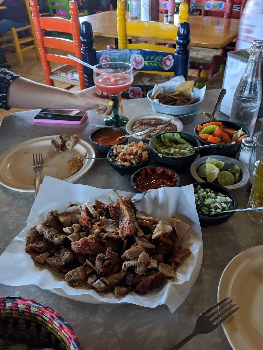 Carnitas Michoacan | restaurant | Blvd. Benito Juárez 291, Predios Urbanos, 22710 Rosarito, B.C., Mexico | 016616121062 OR +52 661 612 1062