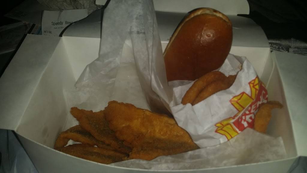 Docks | restaurant | 321 E 35th St, Chicago, IL 60616, USA | 3129292336 OR +1 312-929-2336