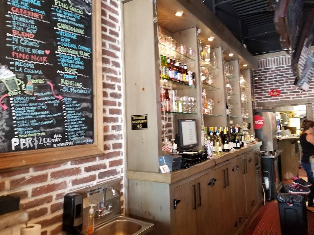 The Doghouse Grille | restaurant | 5430 Military Trail, Jupiter, FL 33458, USA | 5616199680 OR +1 561-619-9680