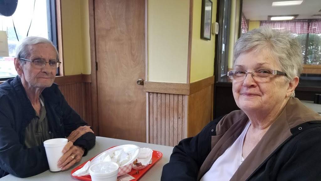 Henrys | restaurant | 202 N Broad St, Brevard, NC 28712, USA | 8288848658 OR +1 828-884-8658