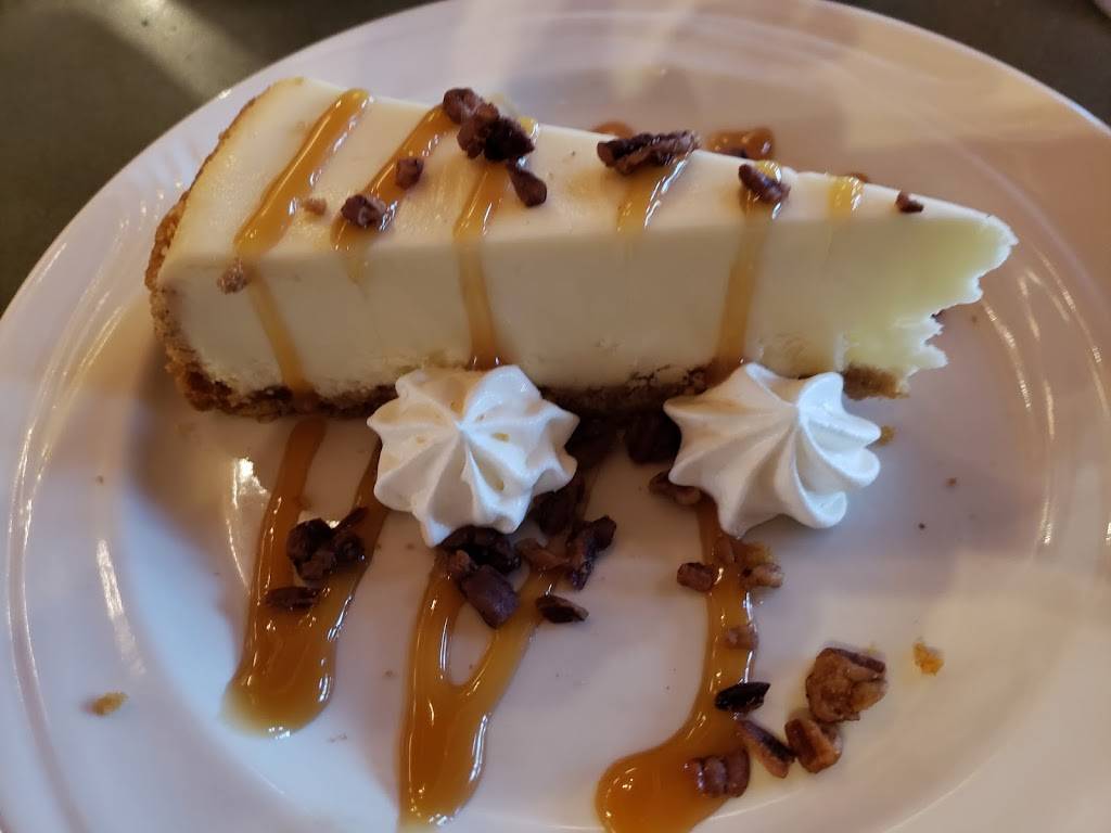 Antlers Restaurant | restaurant | 7891 Co Rd 11, Breezy Point, MN 56472, USA | 2185627162 OR +1 218-562-7162