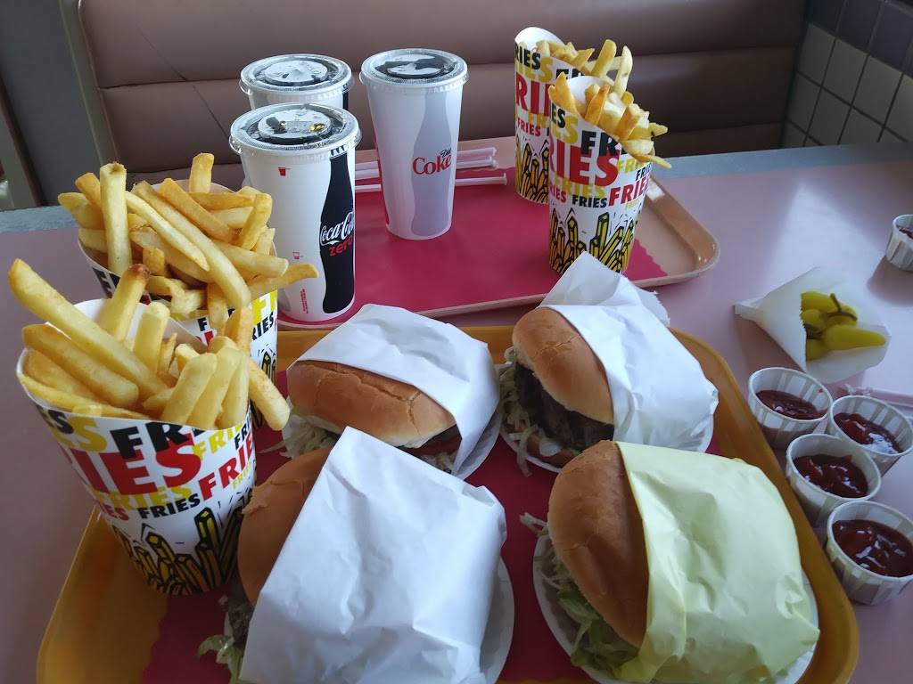 Louis Burger | restaurant | 555 Atlantic Ave, Long Beach, CA 90802, USA | 5624374078 OR +1 562-437-4078