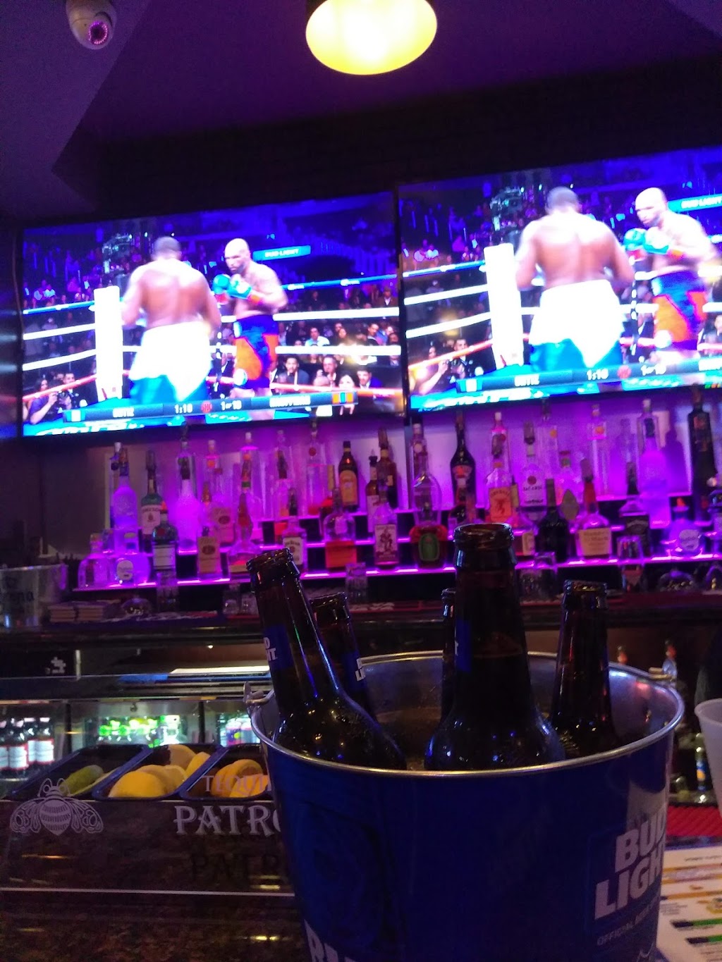 Port City Sports Bar & Grill | restaurant | 222 N El Dorado St, Stockton, CA 95202, USA | 2099484005 OR +1 209-948-4005