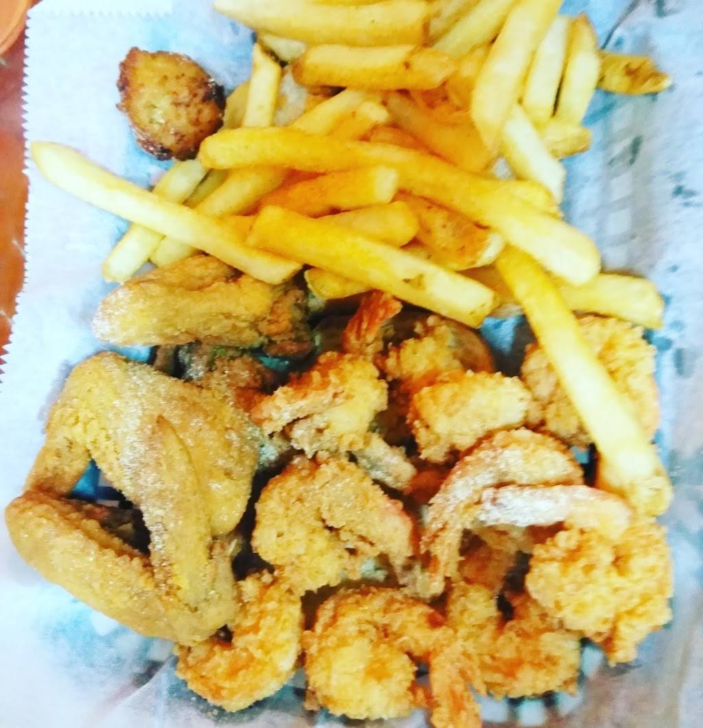Quickies Burgers & Wings | restaurant | 18405 NW 27th Ave, Miami Gardens, FL 33056, USA | 7869556936 OR +1 786-955-6936