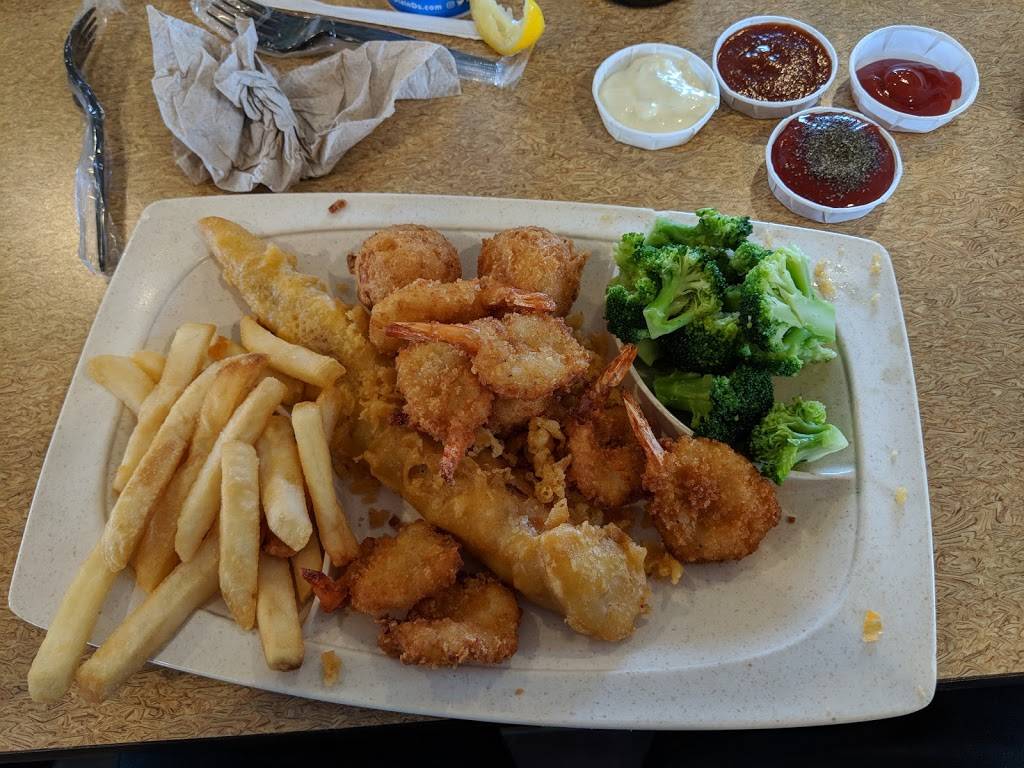 Captain Ds | restaurant | 1020 S Jefferson Ave, Cookeville, TN 38501, USA | 9315281600 OR +1 931-528-1600