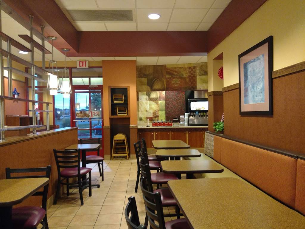 Arbys | restaurant | 3280 E Colby St, Whitehall, MI 49461, USA | 2318931908 OR +1 231-893-1908