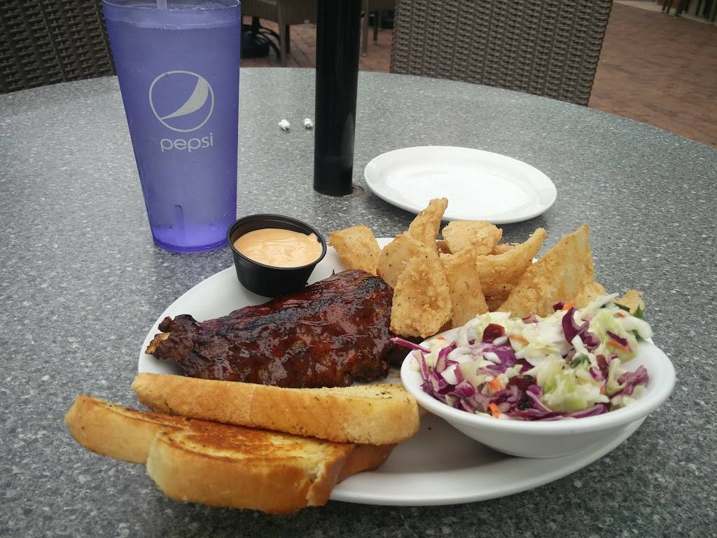 Gators Dockside | restaurant | 45 W Crystal Lake St, Orlando, FL 32806, USA | 4077570711 OR +1 407-757-0711