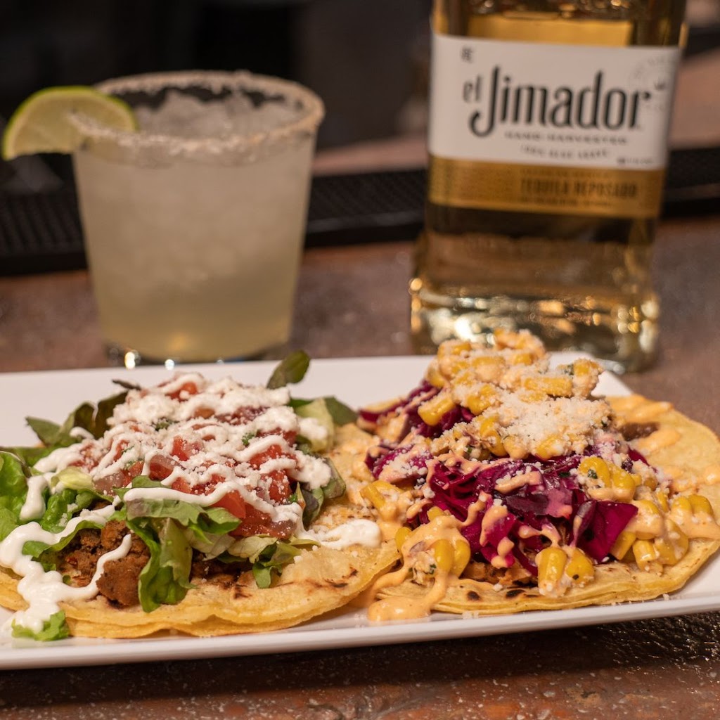 Fistful of Ale | restaurant | 2708 Paoli Pike Ste G, New Albany, IN 47150, USA | 8129611384 OR +1 812-961-1384