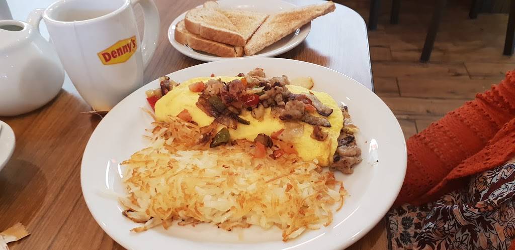 Dennys | restaurant | 3720 E Broad St, Mansfield, TX 76063, USA | 8174731519 OR +1 817-473-1519