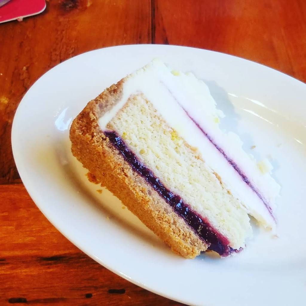 Tricky Dick’s Oyster Bar | restaurant | 6052 GA-85, Ellerslie, GA 31807, USA | 7065826100 OR +1 706-582-6100