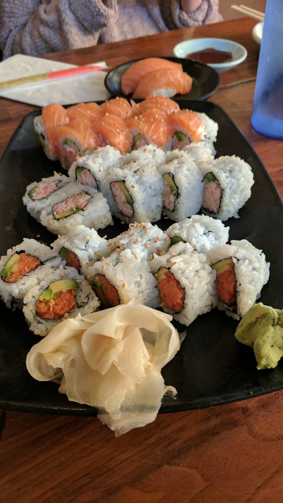 Full Moon Sushi | restaurant | 9965 Ellis Ave, Fountain Valley, CA 92708, USA | 7149633214 OR +1 714-963-3214