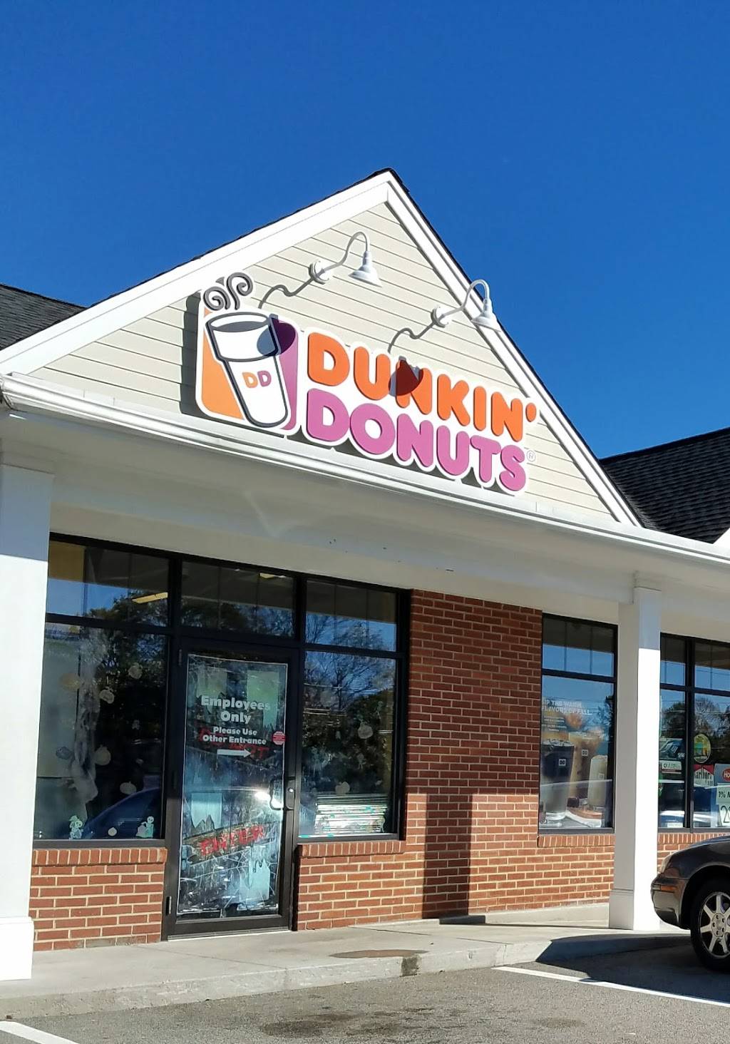 Dunkin | bakery | 367 Court St, Plymouth, MA 02360, USA | 5087461796 OR +1 508-746-1796