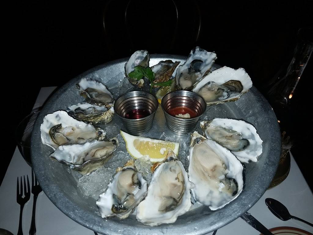 Hyde Street Seafood House & Raw Bar | restaurant | 1509 Hyde St, San Francisco, CA 94109, USA | 4159313474 OR +1 415-931-3474