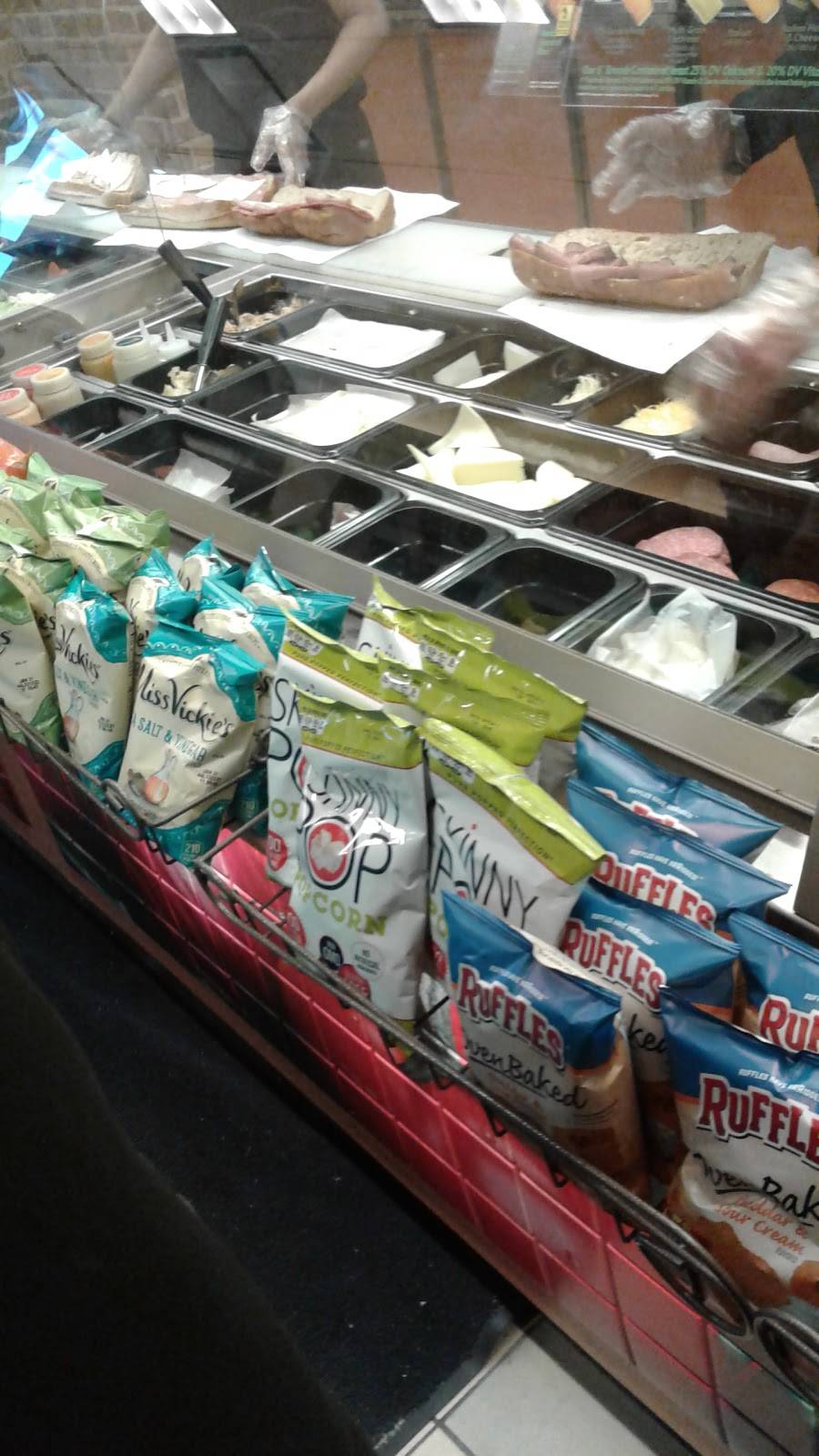 Subway | restaurant | 1212 S Michigan Ave, Chicago, IL 60605, USA | 3125881111 OR +1 312-588-1111