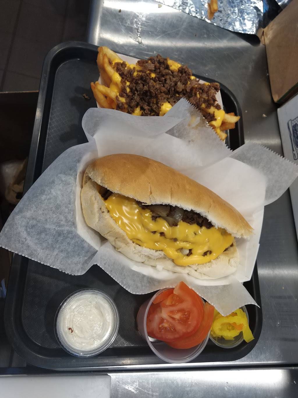 Ziggys Cheesesteaks | restaurant | 2713 University Dr, Auburn Hills, MI 48326, USA | 2484819101 OR +1 248-481-9101