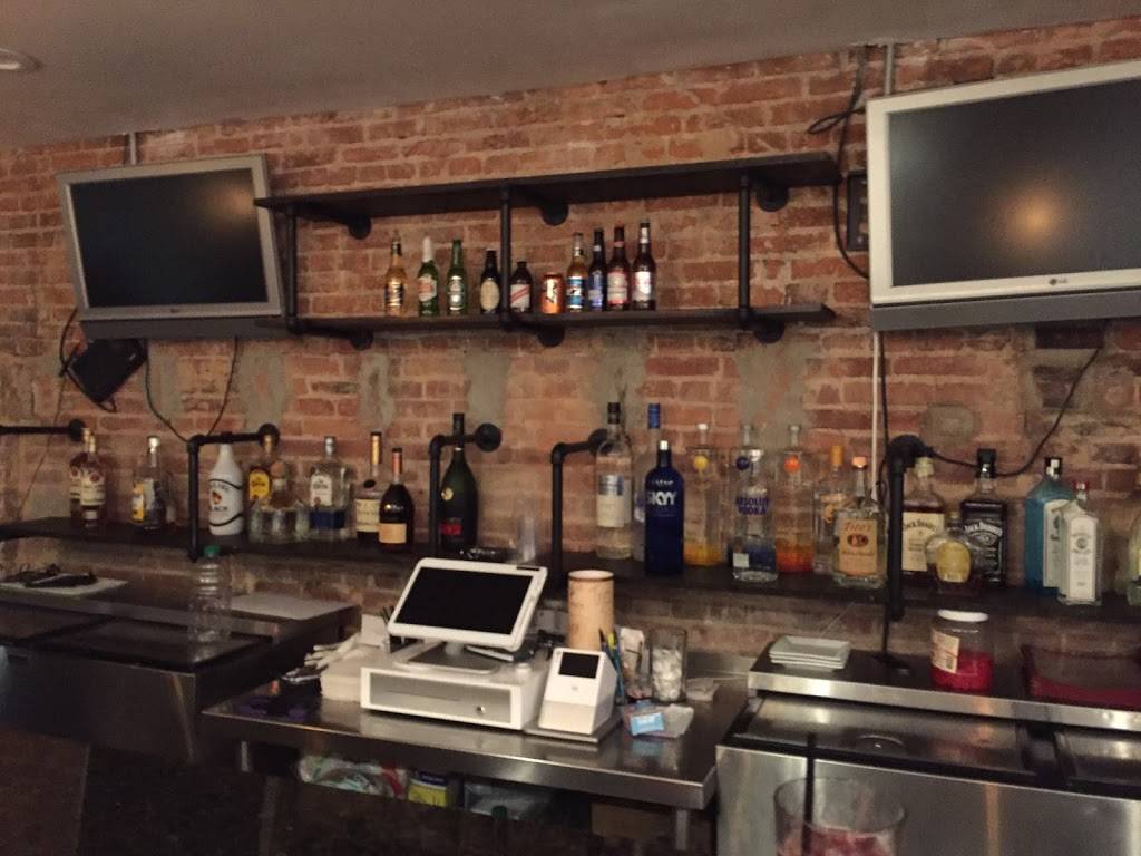 Montego Bar & Grille | restaurant | 1818 N Charles St, Baltimore, MD 21201, USA | 4434183112 OR +1 443-418-3112