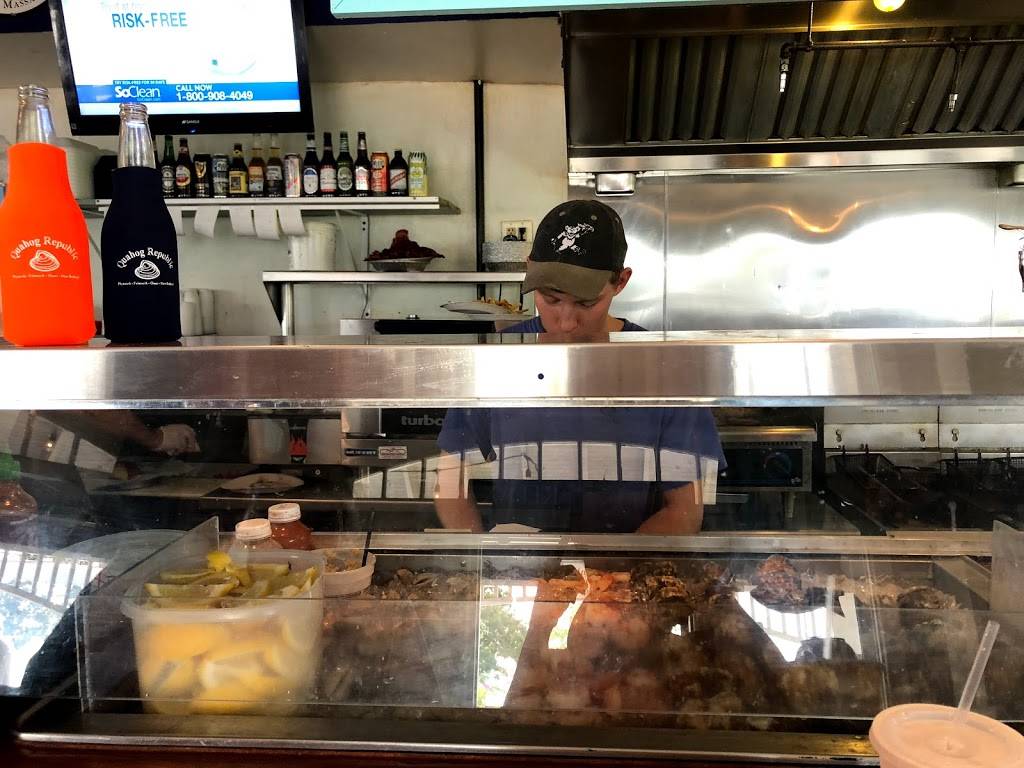 Quahog Republic: Waterfront Eatery | restaurant | 197 Onset Ave, Wareham, MA 02571, USA | 5082959300 OR +1 508-295-9300