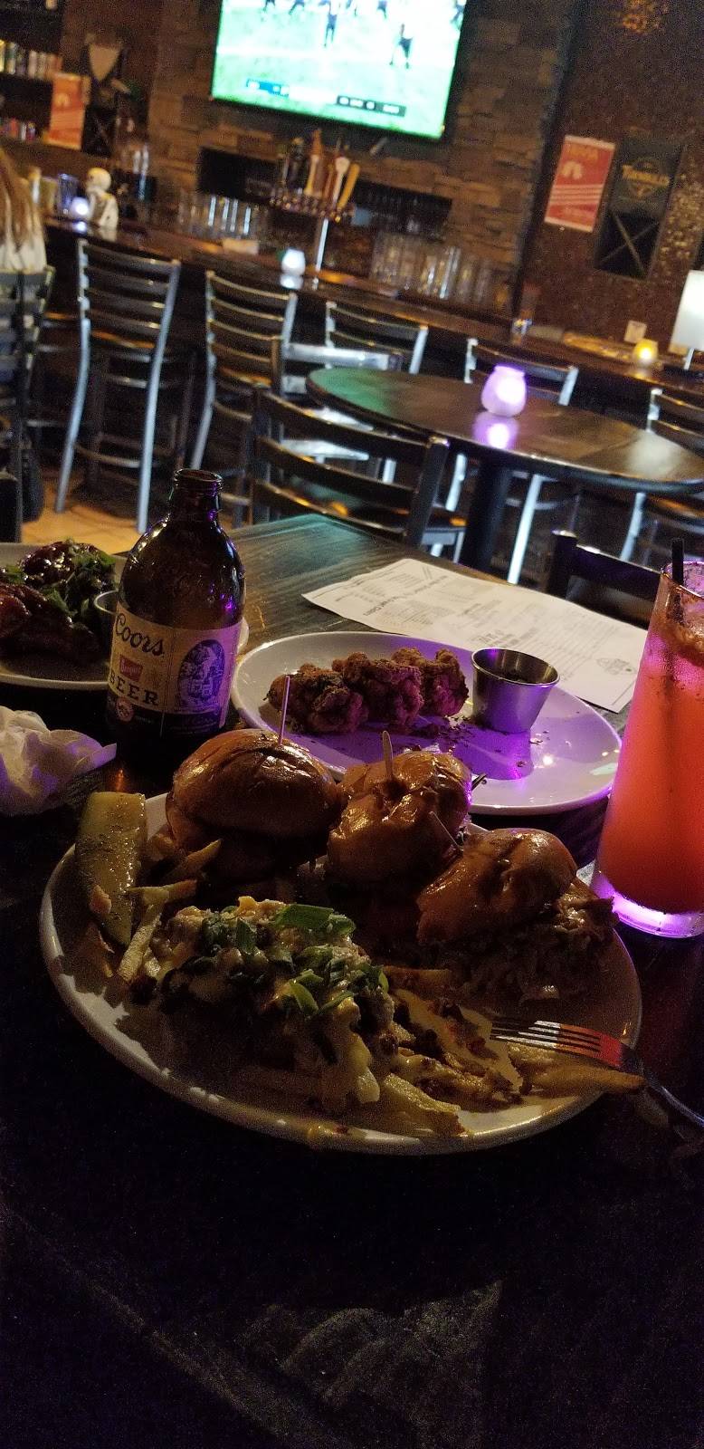 Turnbulls Tavern | restaurant | 7011 Greenleaf Ave, Whittier, CA 90602, USA | 5626937773 OR +1 562-693-7773