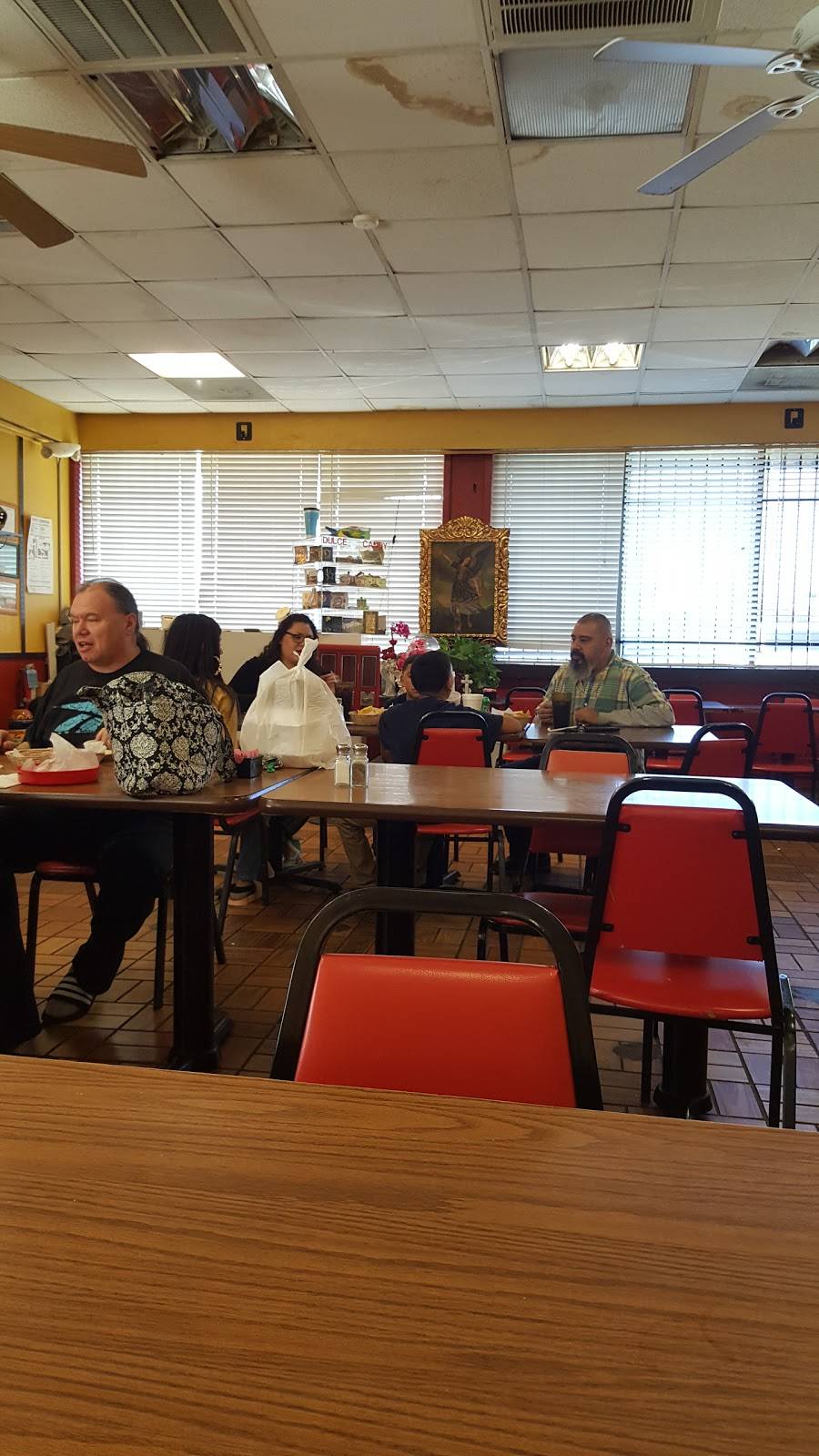 Don Pepes | restaurant | 3416 N Hampton Rd, Dallas, TX 75212, USA | 2146308680 OR +1 214-630-8680