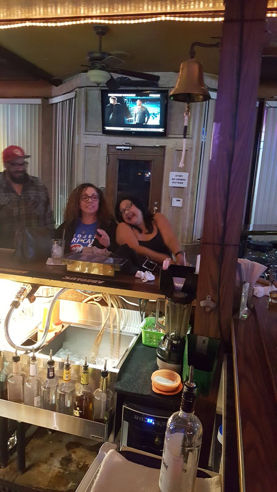 Lancers | restaurant | 5627 E Kings Canyon Rd # 108, Fresno, CA 93727, USA | 5592511860 OR +1 559-251-1860