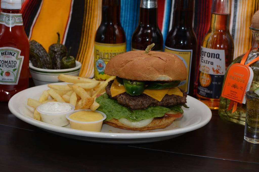 Ponchos Family Mexican Restaurant | restaurant | 5201 W Mississippi Ave, Lakewood, CO 80226, USA | 3033799272 OR +1 303-379-9272