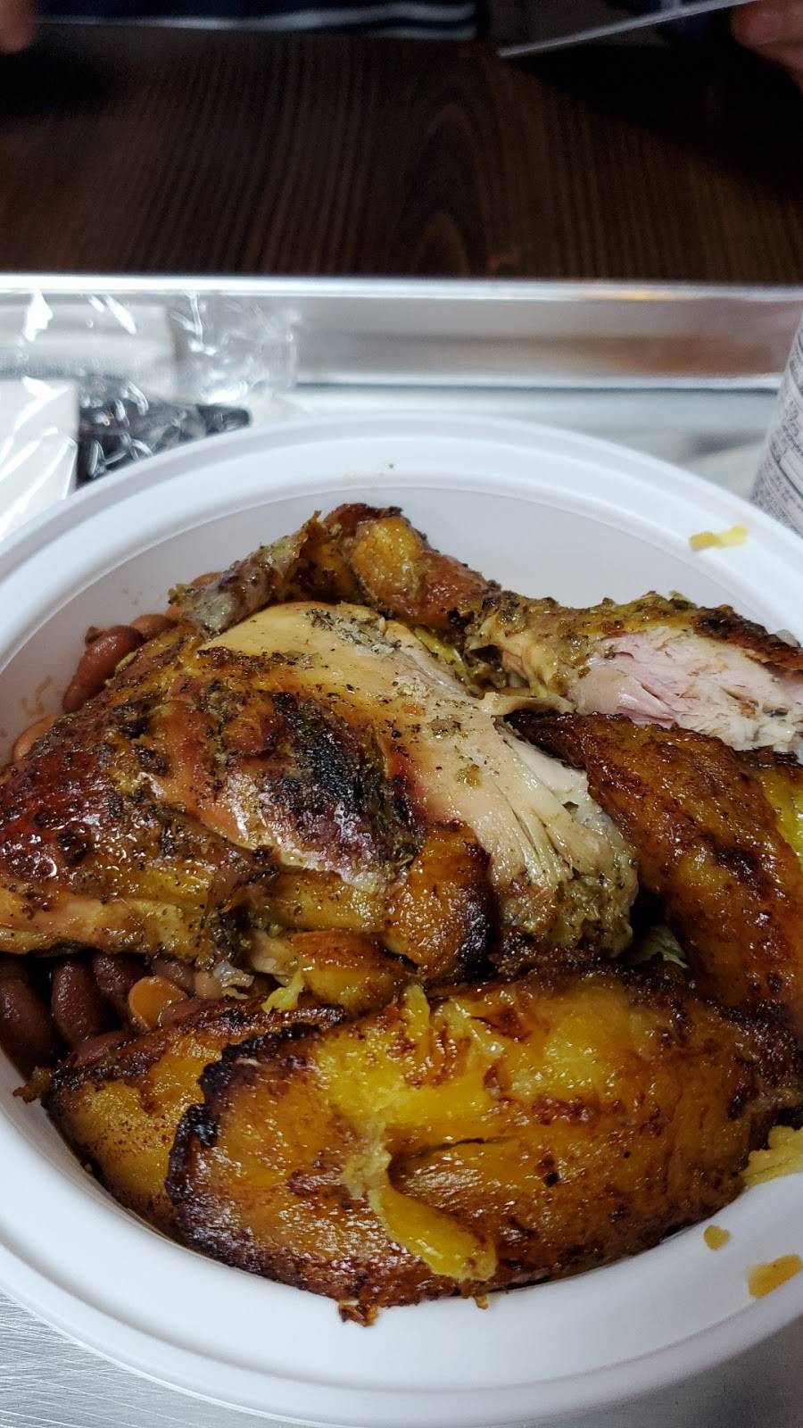 Punta Cana Dominican Grill RVC | restaurant | 1 N Park Ave, Rockville Centre, NY 11570, USA | 5162606335 OR +1 516-260-6335