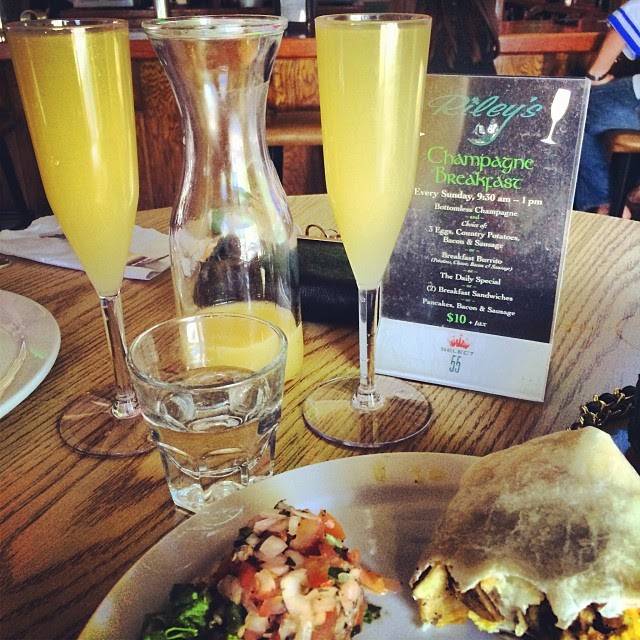 Rileys | restaurant | 702 W 5th St, Chico, CA 95928, USA | 5303437459 OR +1 530-343-7459