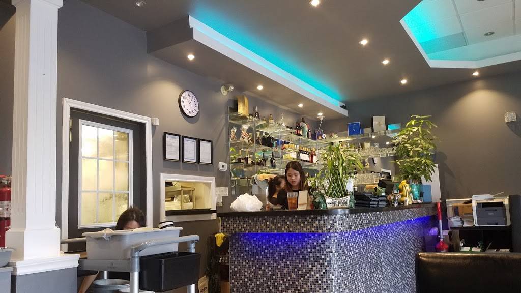 Pho Tran | restaurant | 809 Victoria St N, Kitchener, ON N2B 1Y4, Canada | 5197446066 OR +1 519-744-6066