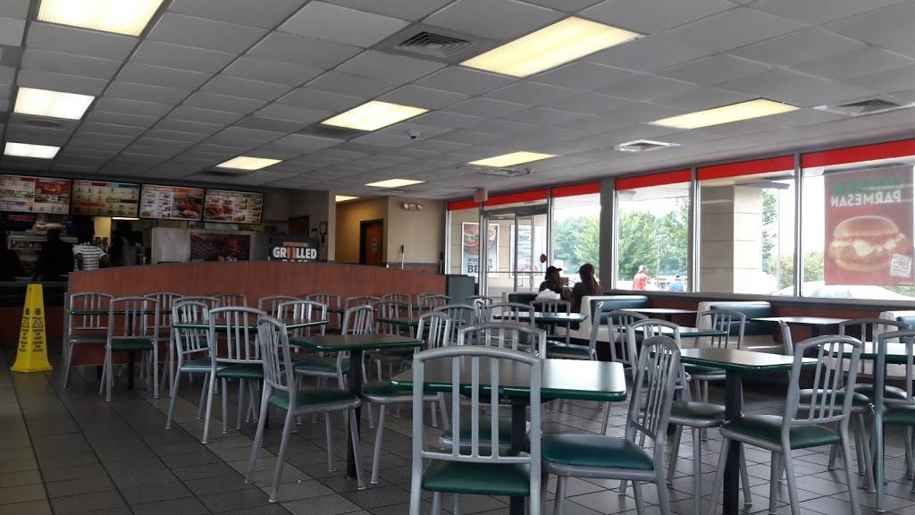 Burger King | restaurant | 4636 Jonesboro Rd, Union City, GA 30291, USA | 7702061331 OR +1 770-206-1331