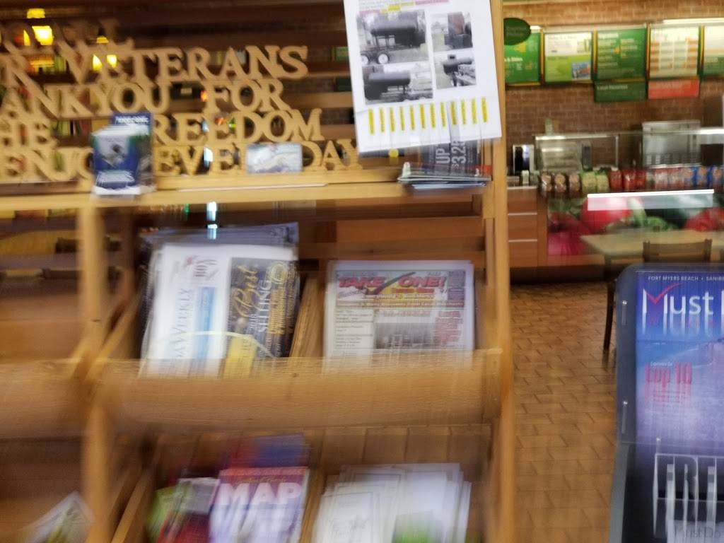 Subway | restaurant | 2787 N Tamiami Trail, North Fort Myers, FL 33903, USA | 2396520650 OR +1 239-652-0650