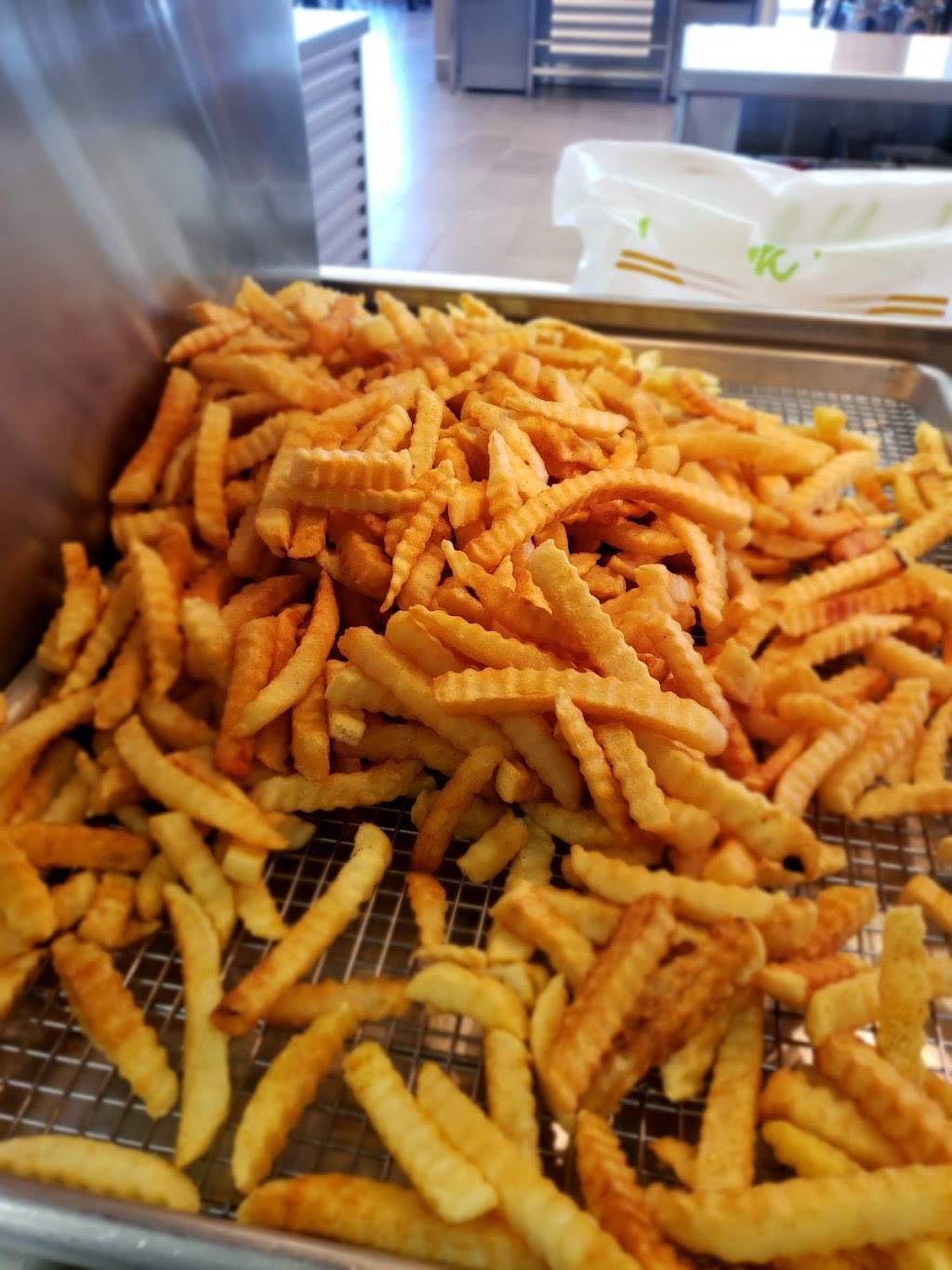 Louisiana Chicken | restaurant | 7550 S Crescent Blvd, Pennsauken Township, NJ 08109, USA | 8563336964 OR +1 856-333-6964