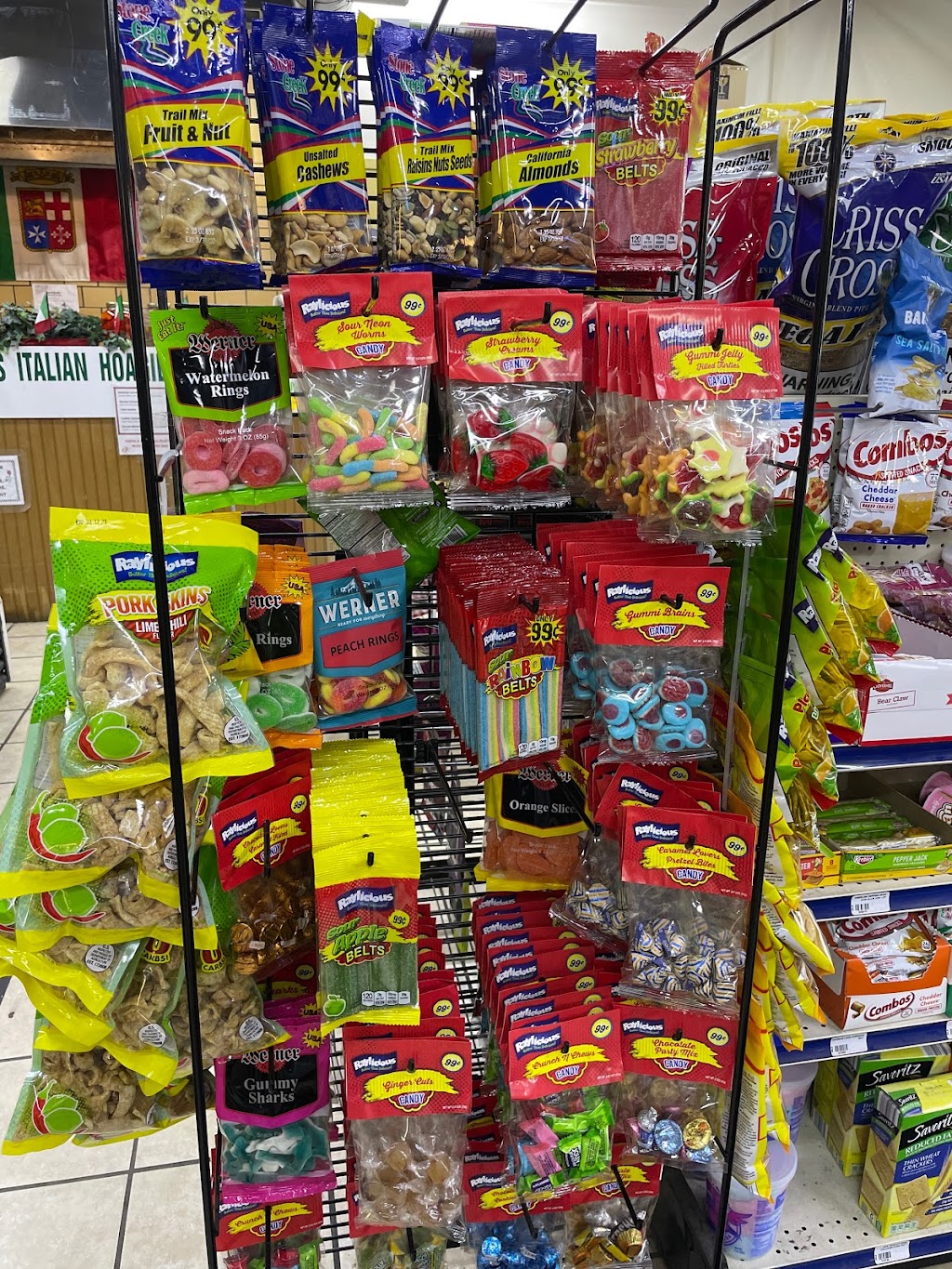 Pisanos Snack Shoppe & Beer Deli | restaurant | 300 Olive St, Scranton, PA 18509, USA | 5702074398 OR +1 570-207-4398