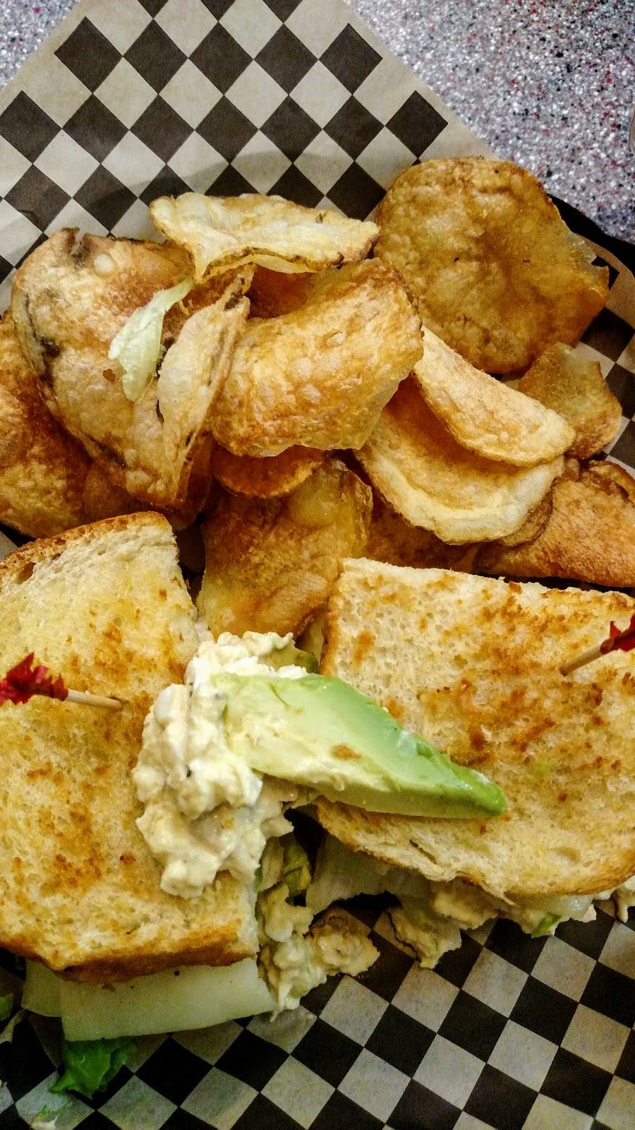 Pollys Pies Restaurant & Bakery | bakery | 23701 Moulton Pkwy, Laguna Hills, CA 92653, USA | 9493808383 OR +1 949-380-8383