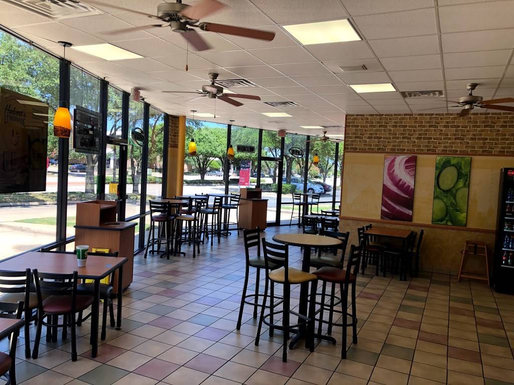 Subway | restaurant | 819 W Arapaho Rd, Richardson, TX 75080, USA | 9728031333 OR +1 972-803-1333