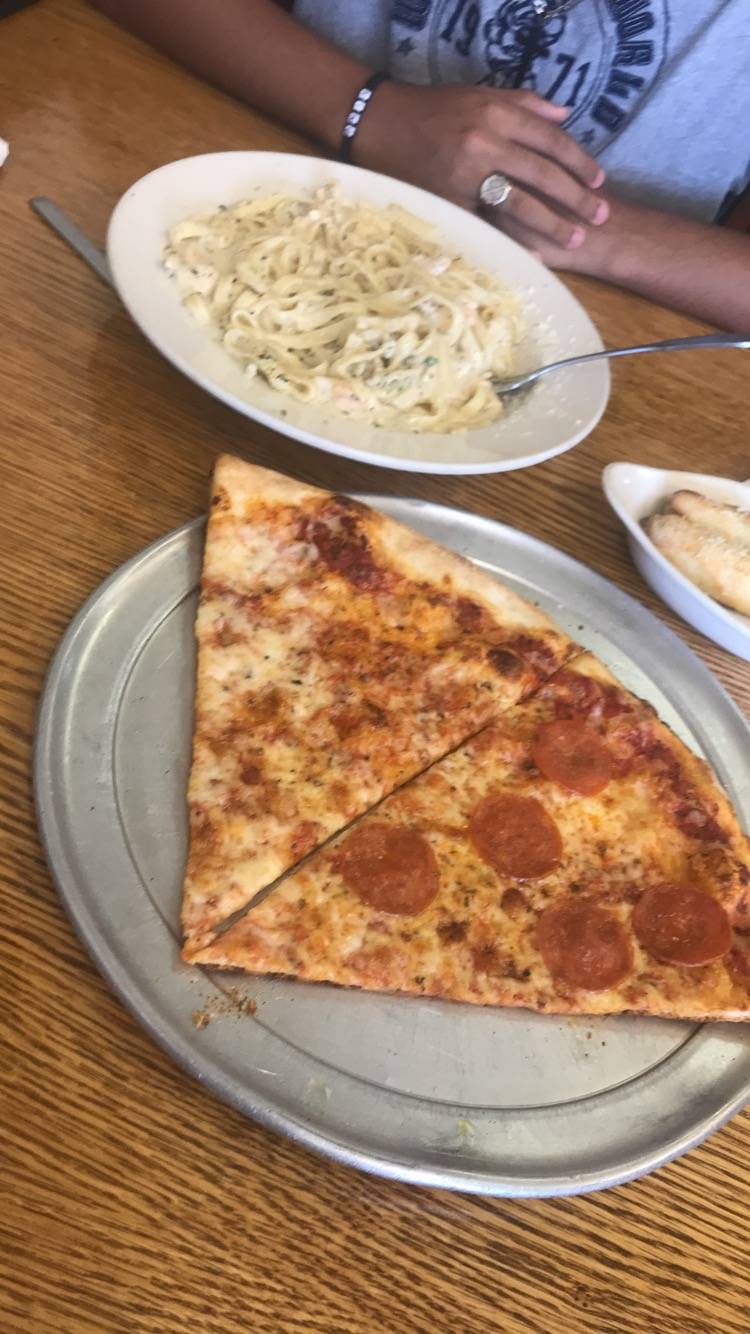 Lous Pizza Pasta & Subs | restaurant | 2554 Simpson Rd, Kissimmee, FL 34744, USA | 4073489363 OR +1 407-348-9363