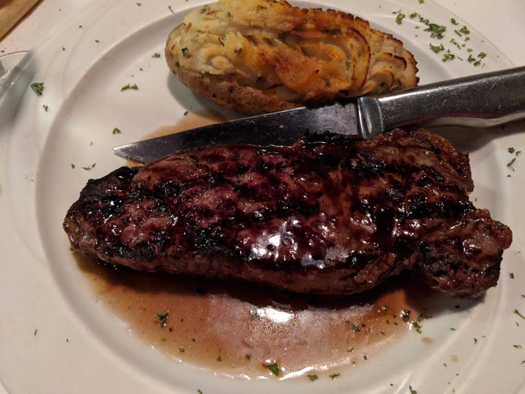 Gaslight Club | restaurant | 4000 N OHare Field, Chicago, IL 60666, USA | 7736860200 OR +1 773-686-0200