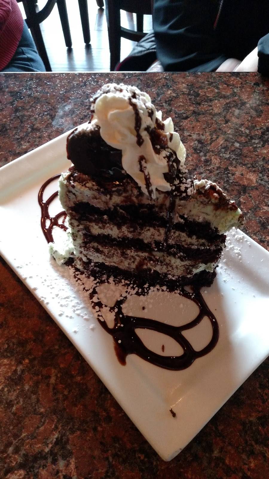 Melillo Tavern | restaurant | 300 E Liberty St, Lowellville, OH 44436, USA | 3305369207 OR +1 330-536-9207