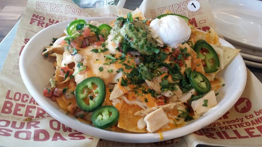 Bagger Daves | restaurant | 5299 Cornerstone North Boulevard, Centerville, OH 45458, USA | 9373101247 OR +1 937-310-1247